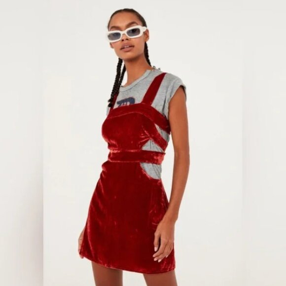 For Love & Lemons Velvet Kate Overall Dress in Rustic Red Large - Picture 13 of 13